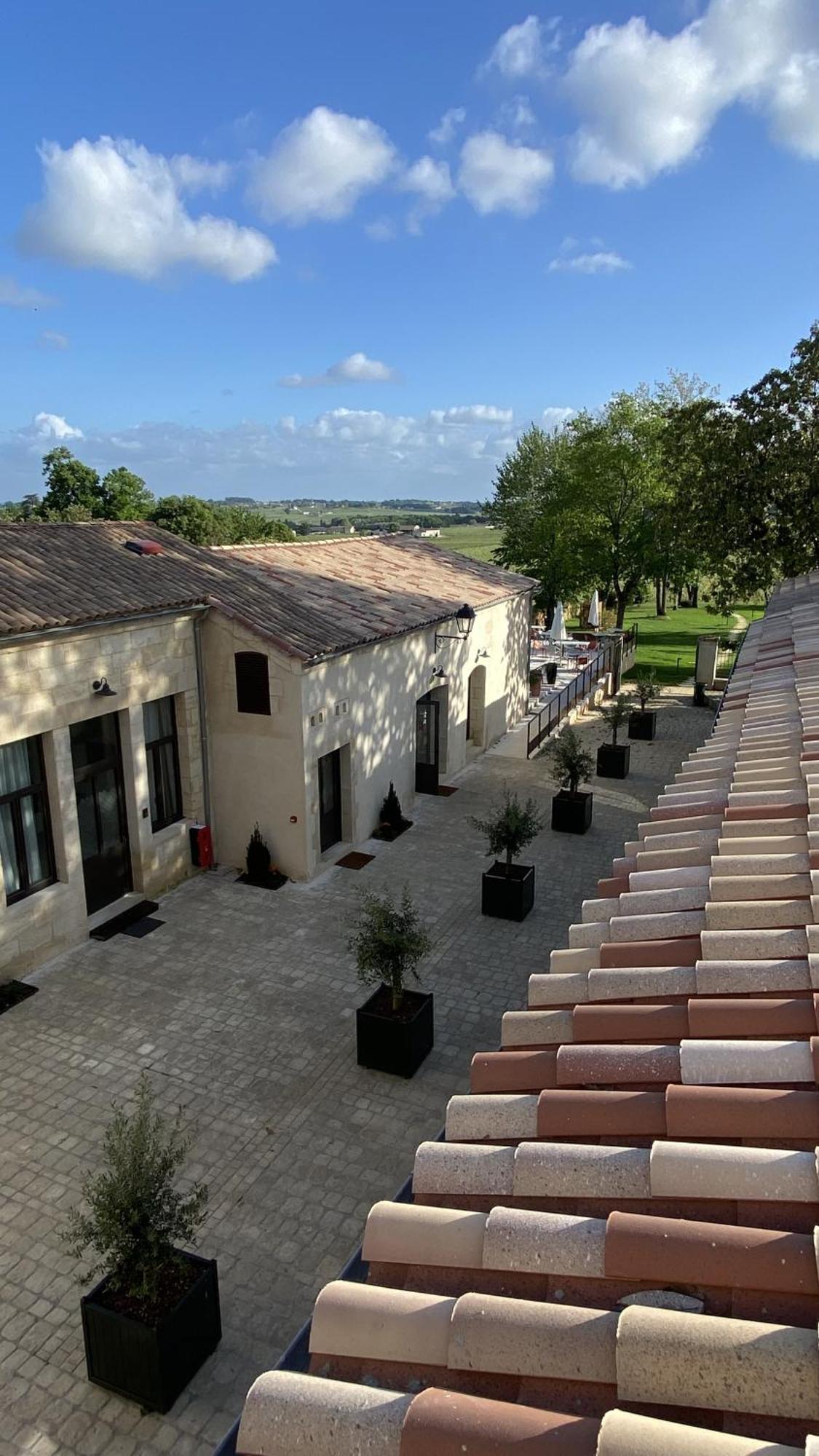 Aux Ducs De Sienne Hotel Montagne  Exterior foto